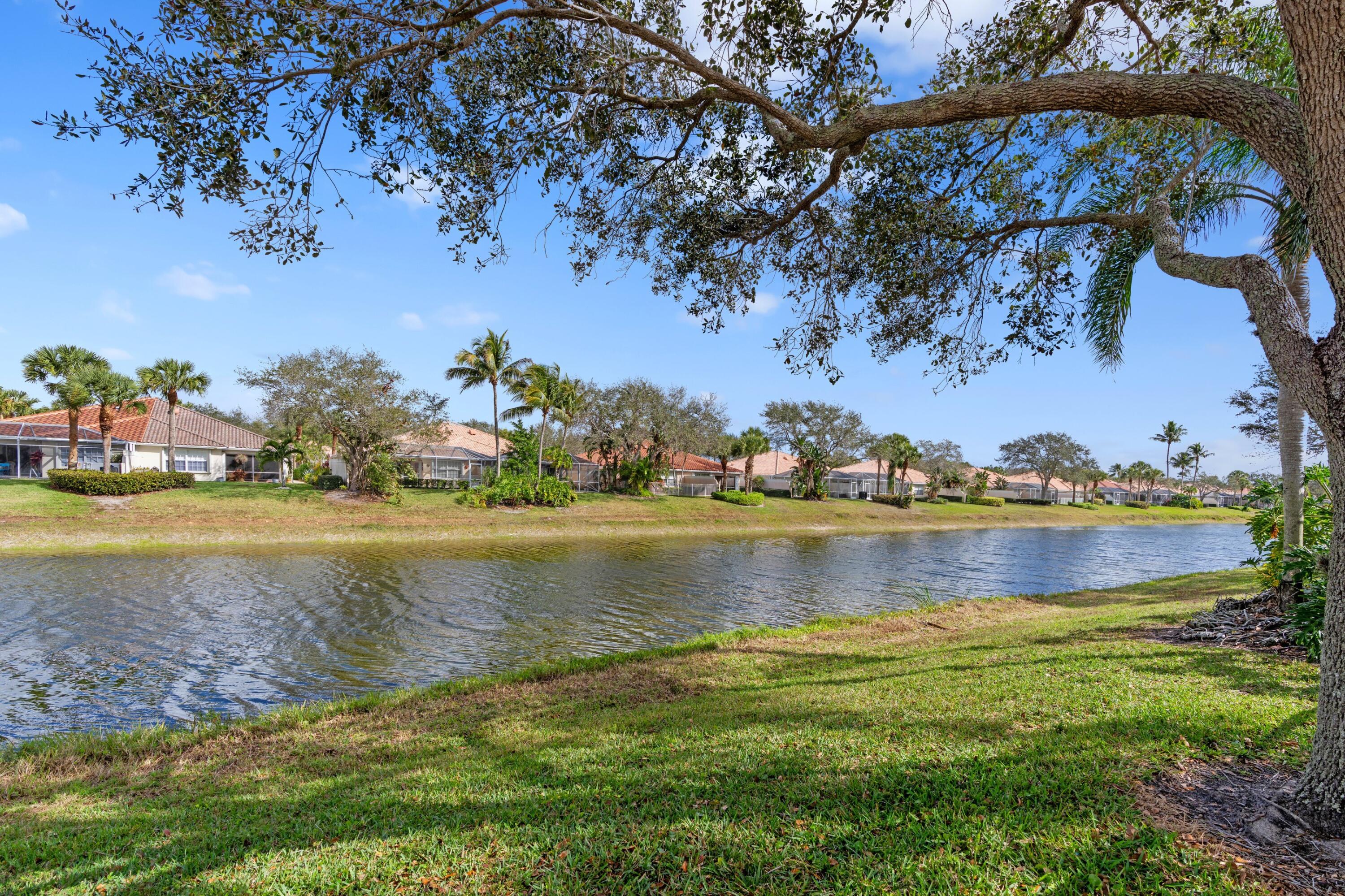 RIVERWALK 12 - Residential