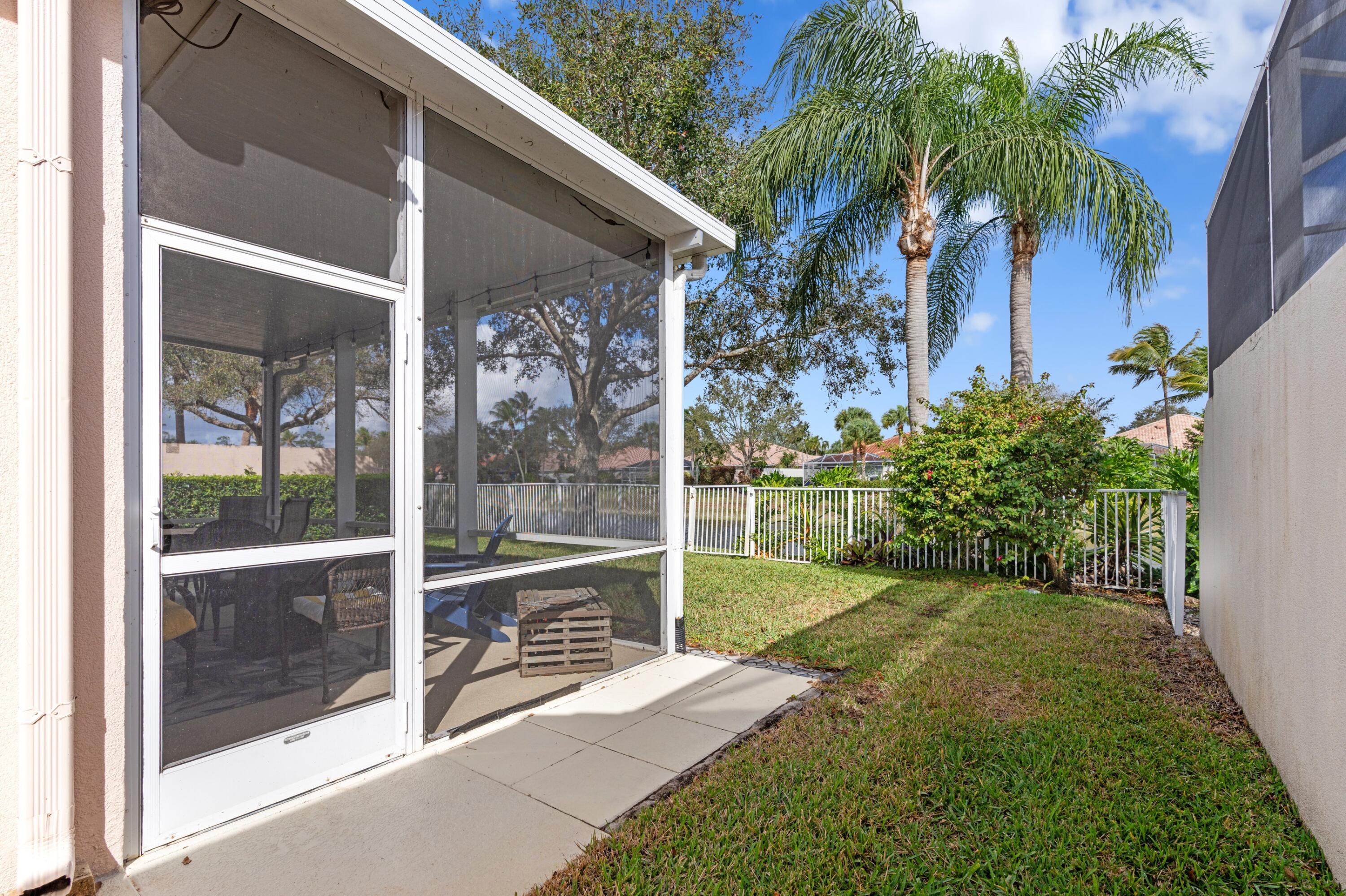 RIVERWALK 12 - Residential