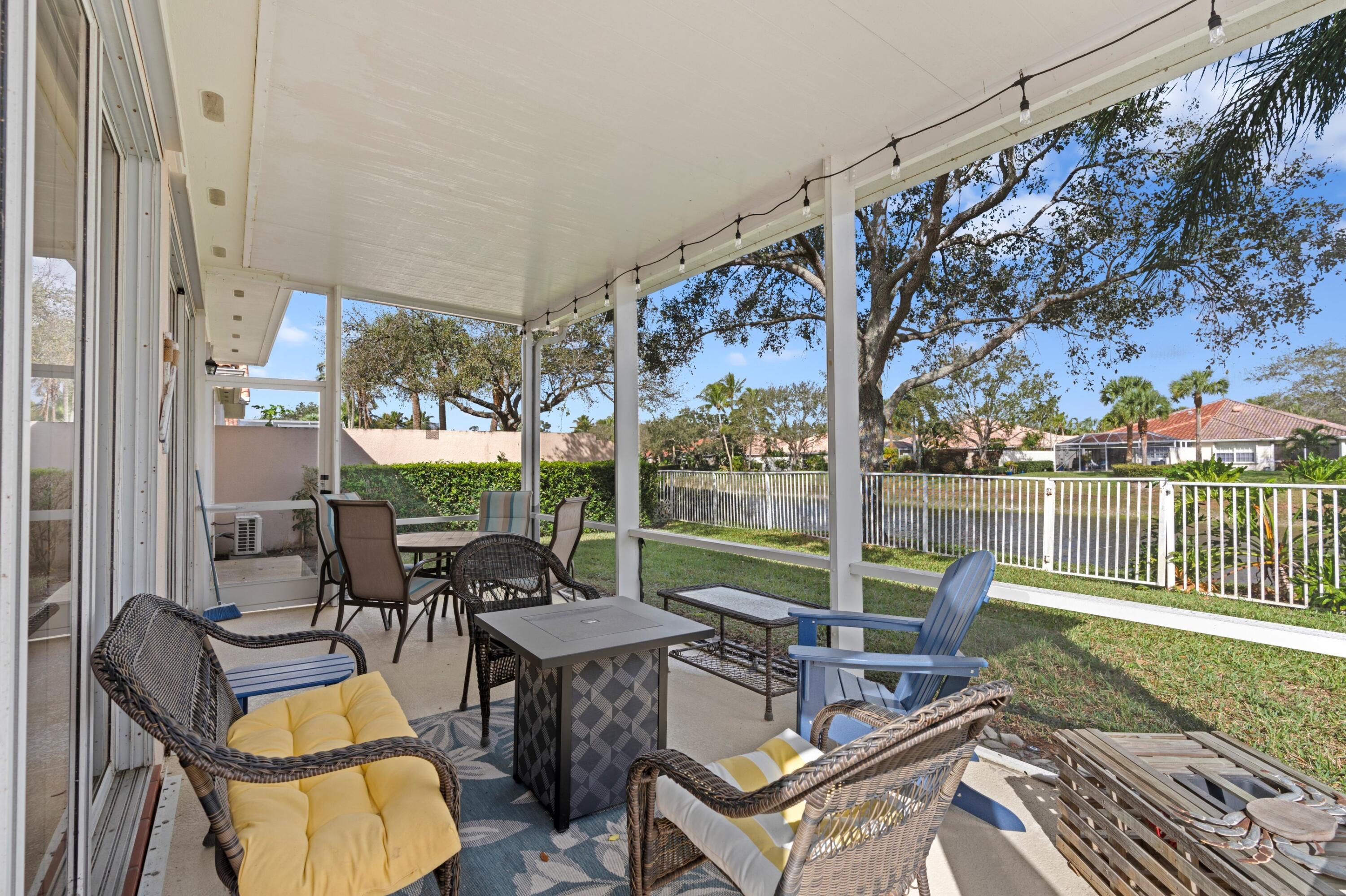 RIVERWALK 12 - Residential