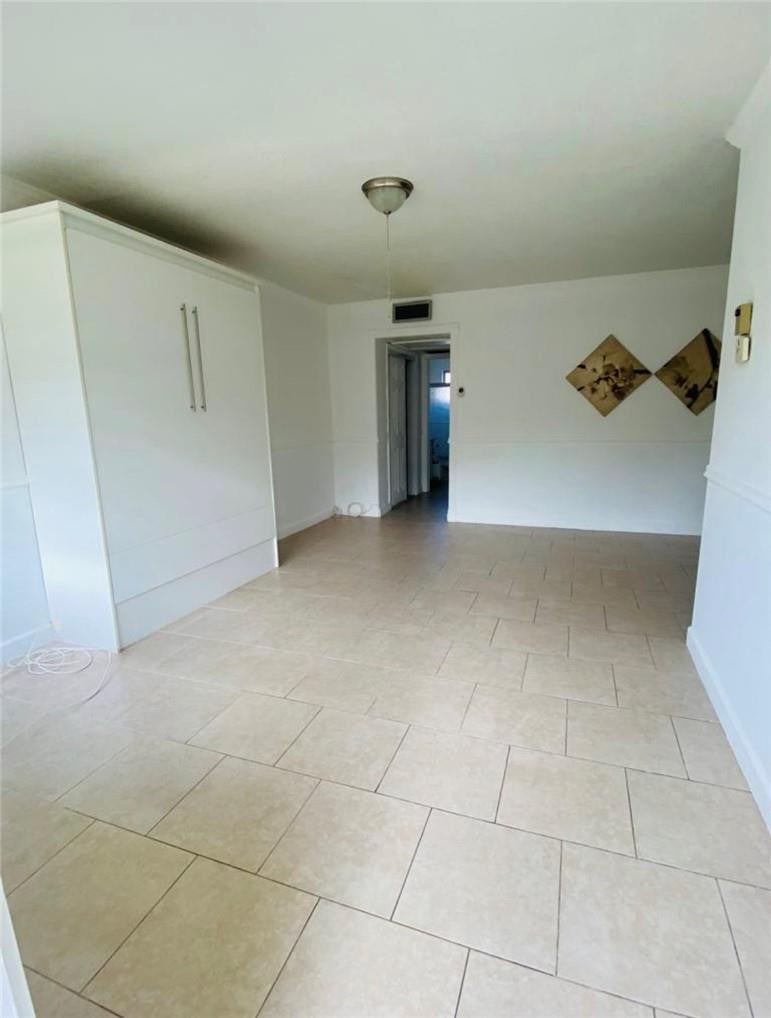 1450 Atlantic Shores Boulevard 212, Hallandale Beach FL 33009