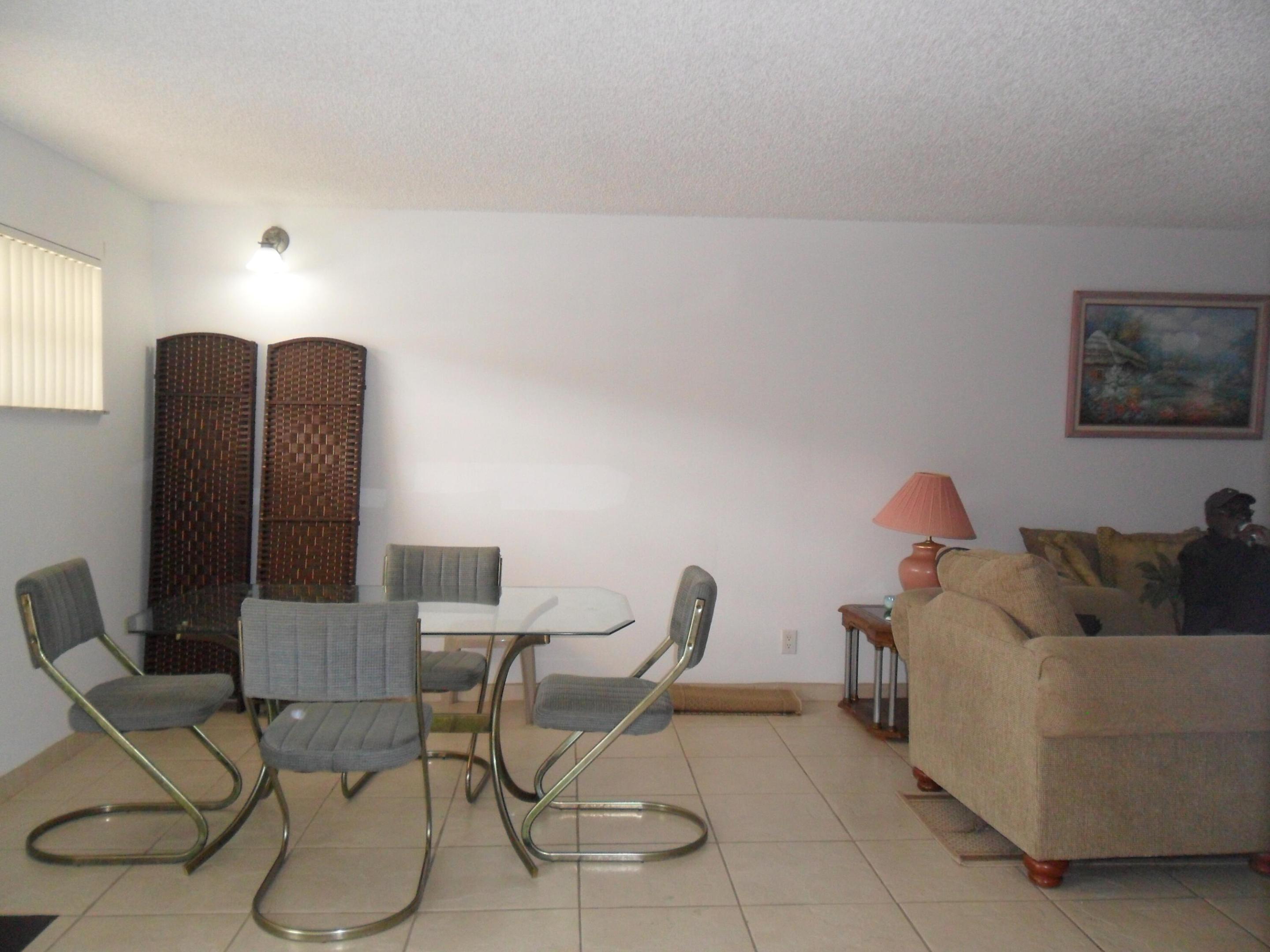 HOLLYBROOK GOLF AND - Residential