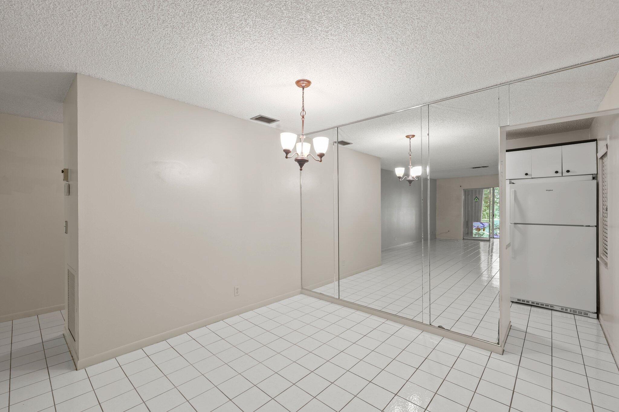 1912 Palmland Drive 3