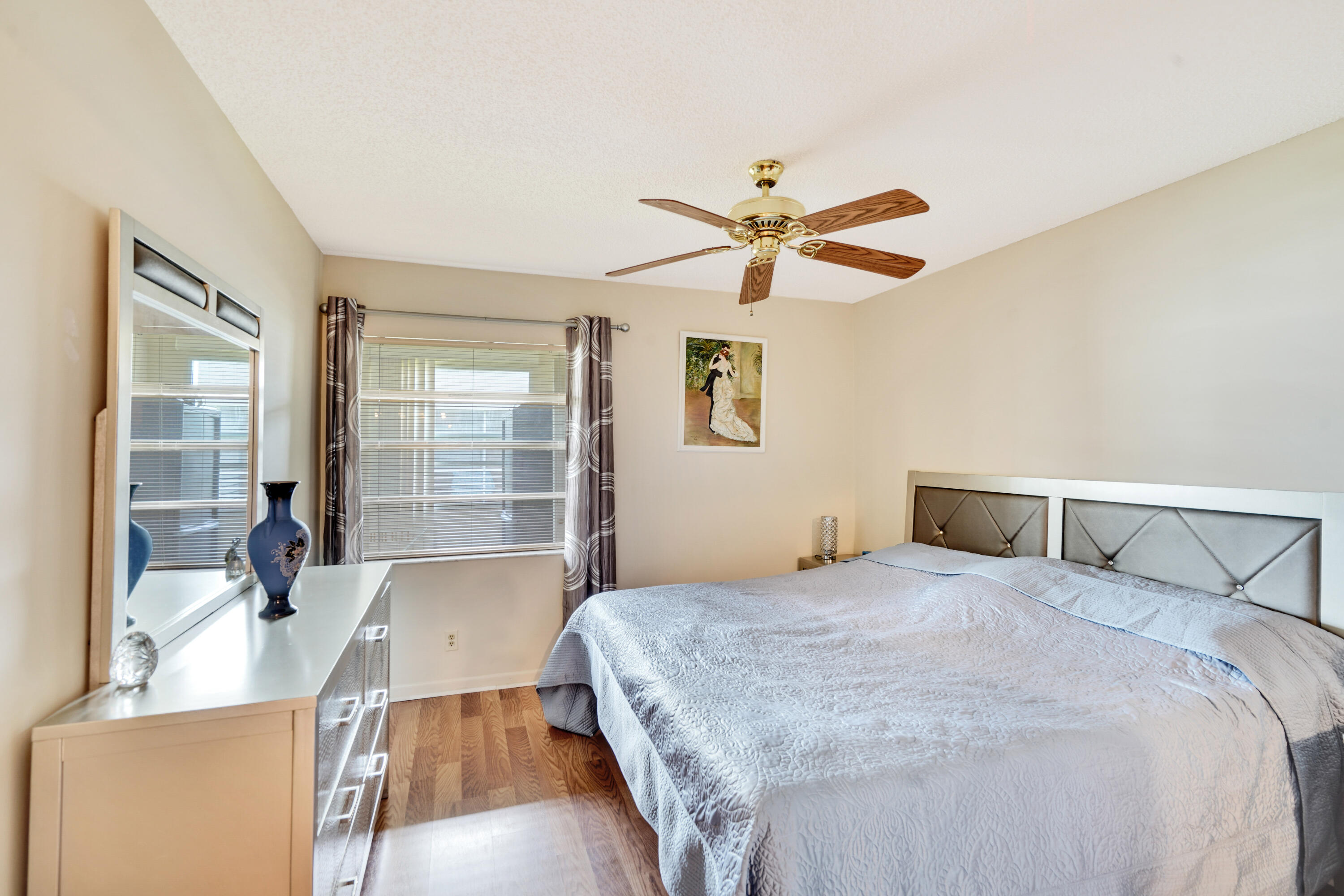 KINGS POINT PIEDMONT CONDOS - Residential