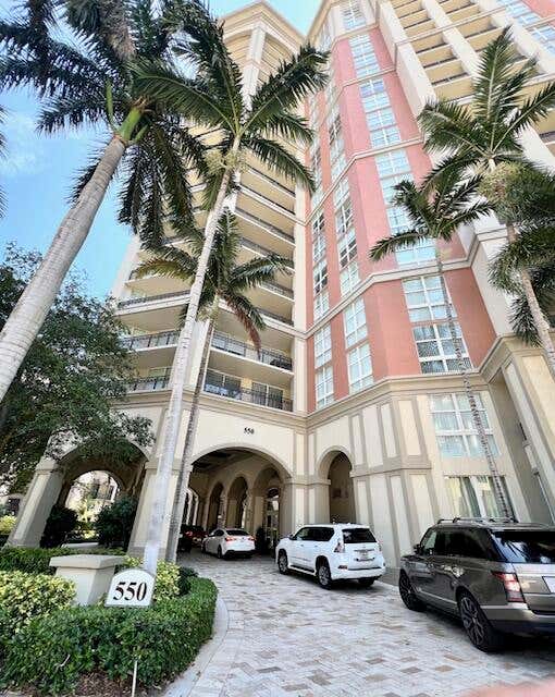 Photo of 550 Okeechobee Boulevard #1004, West Palm Beach, FL 33401 (MLS # B26062120)