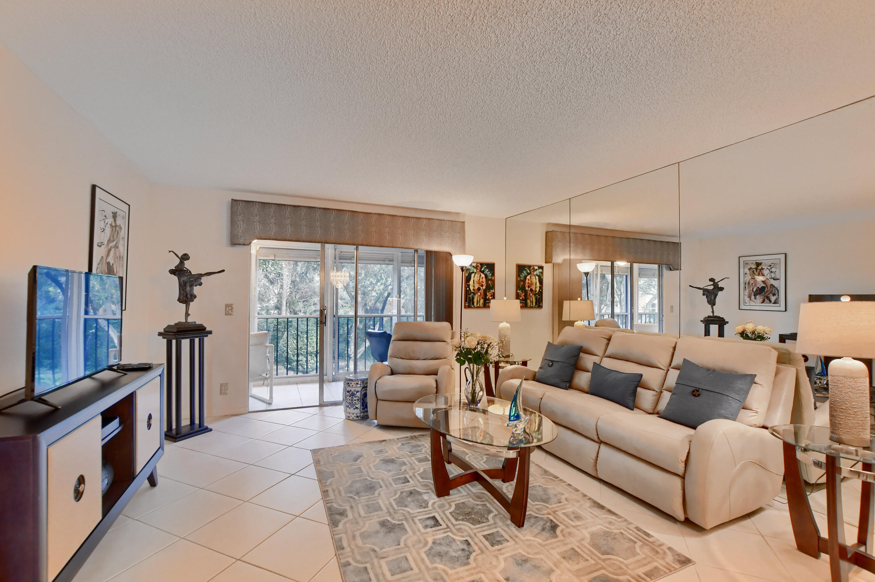 Huntington Lakes - Residential