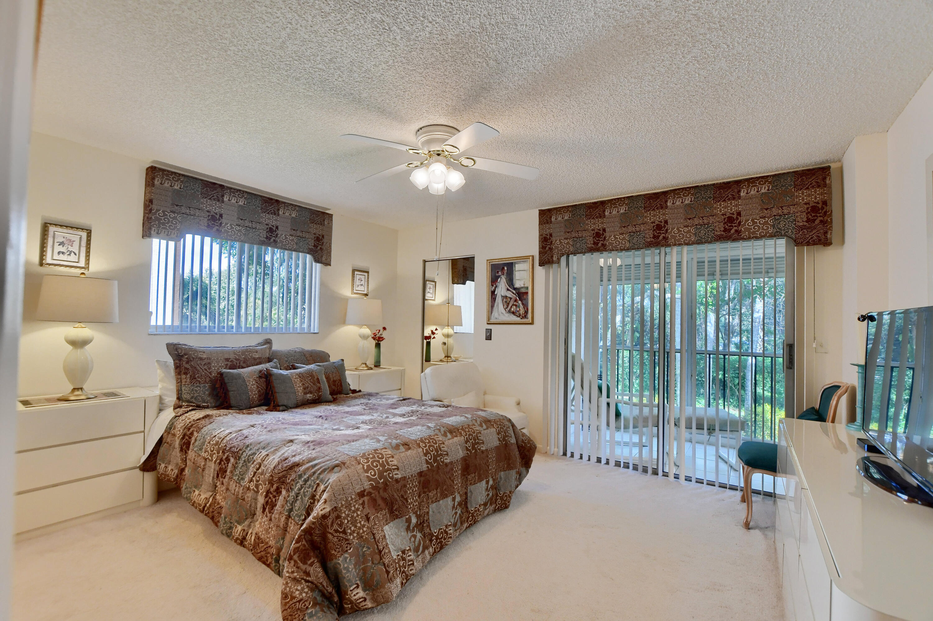 Huntington Lakes - Residential