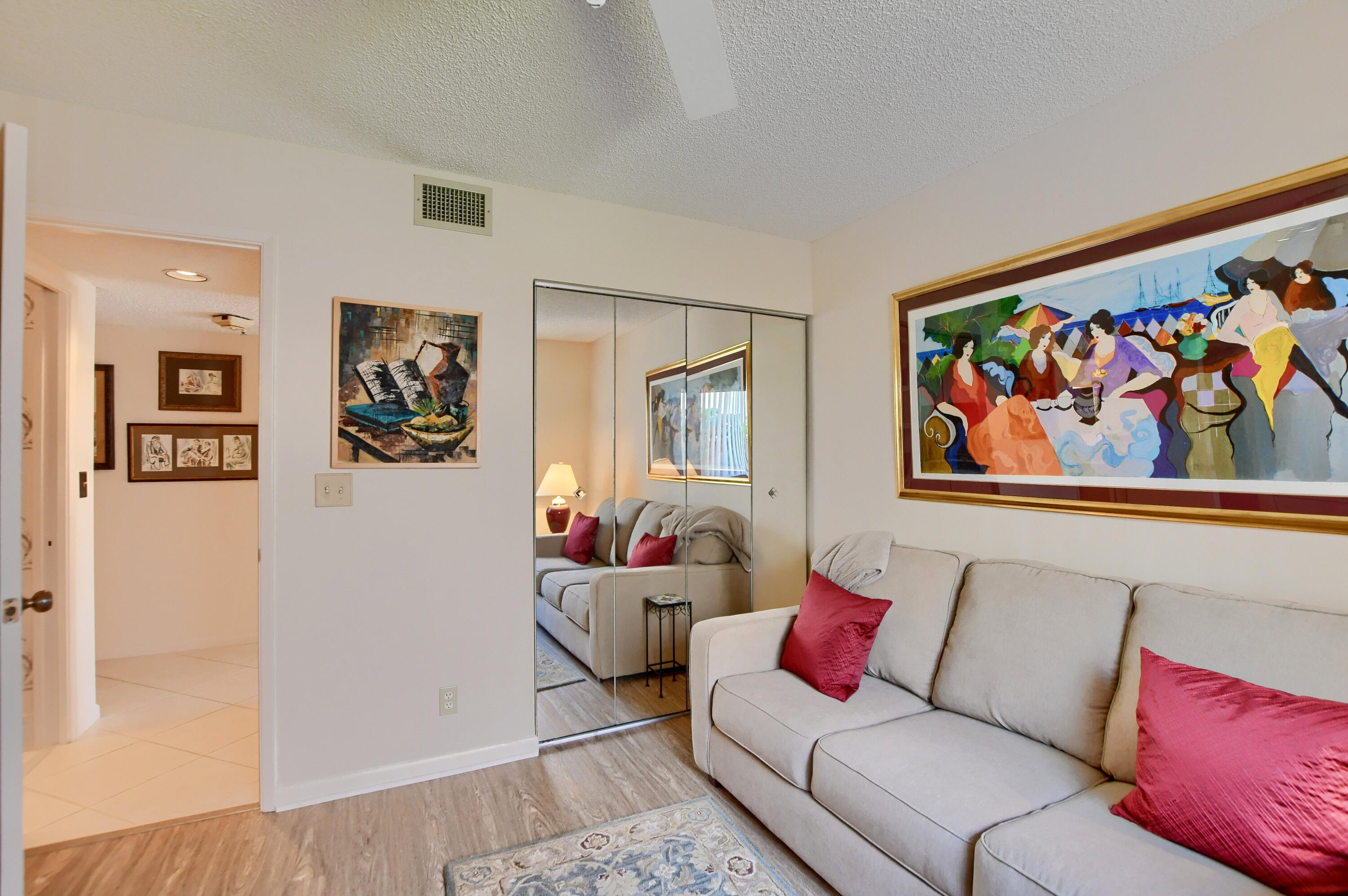 Huntington Lakes - Residential