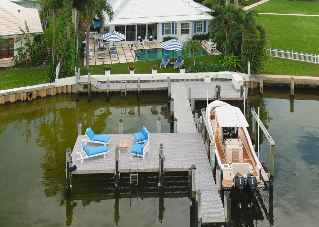 Photo of 1233 Church Lane, North Palm Beach, FL 33408 (MLS # R11136346)