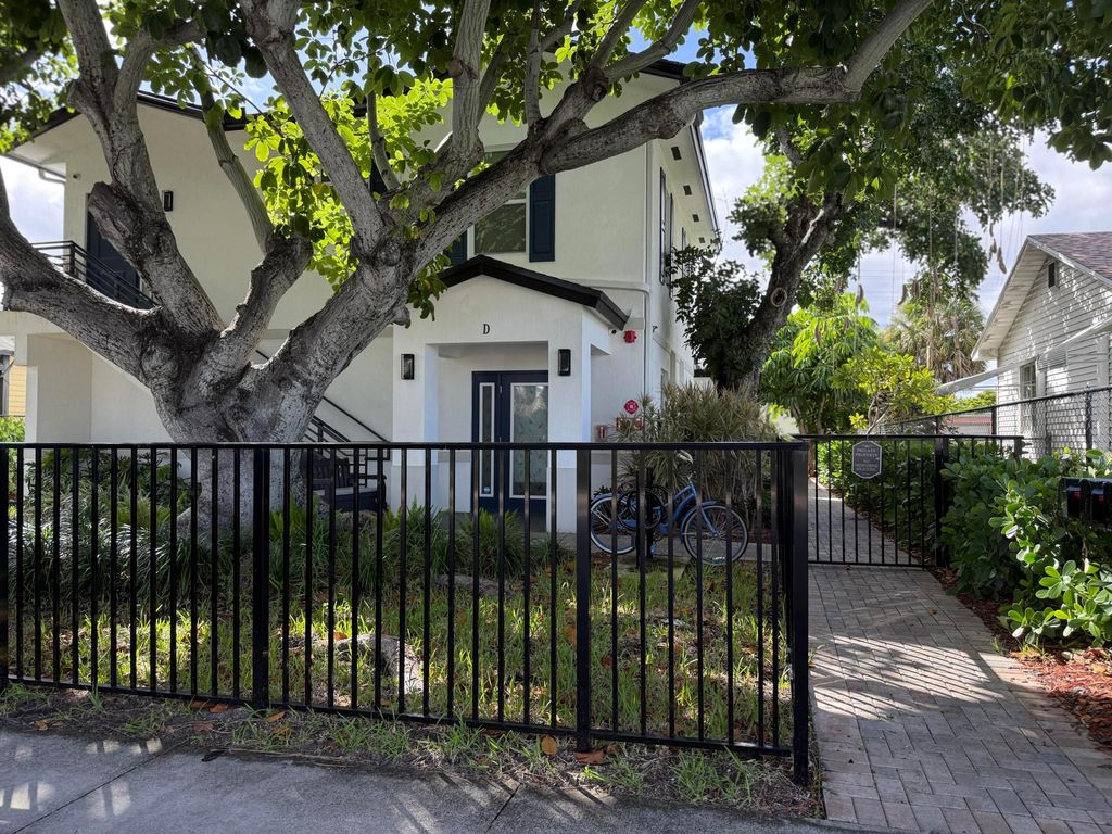 Photo of 509 N H Street #A, Lake Worth Beach, FL 33460 (MLS # R11134397)