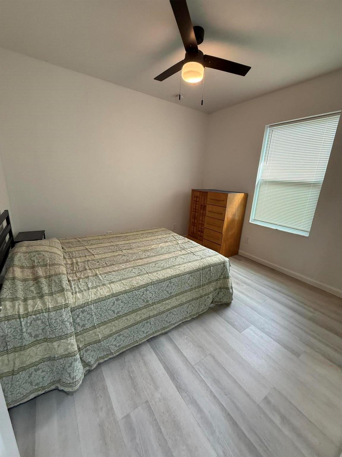 LAKE WORTH TOWN OF - Residential Lease
