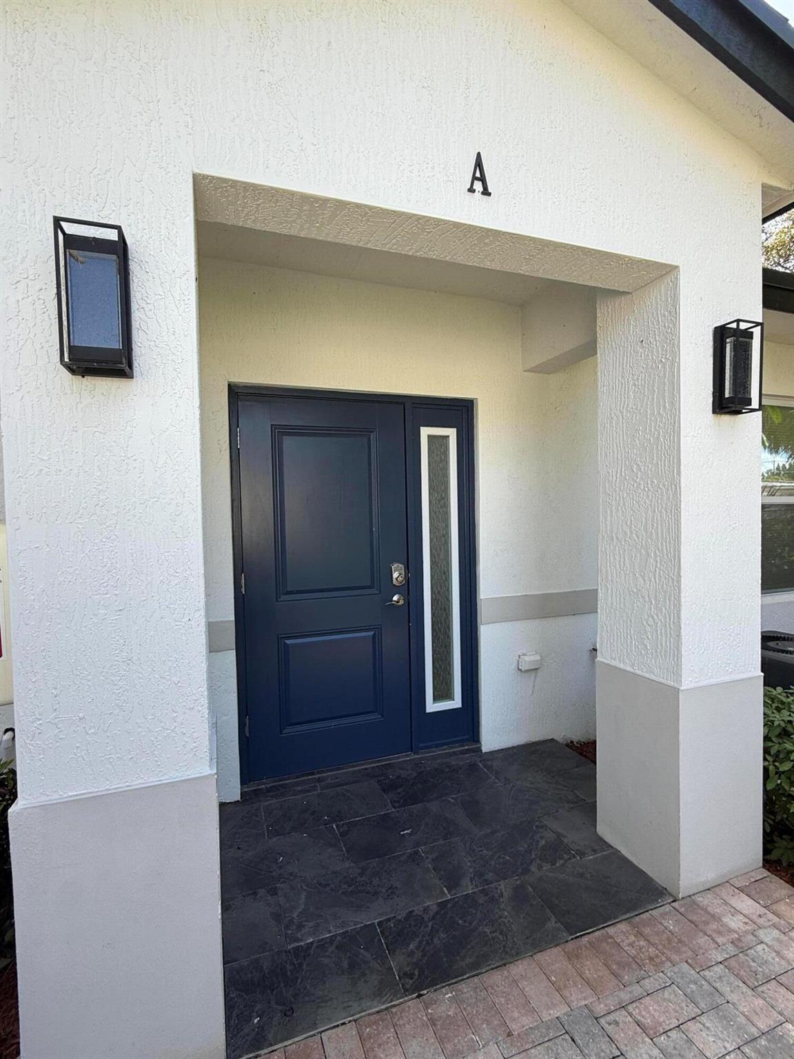 LAKE WORTH TOWN OF - Residential Lease