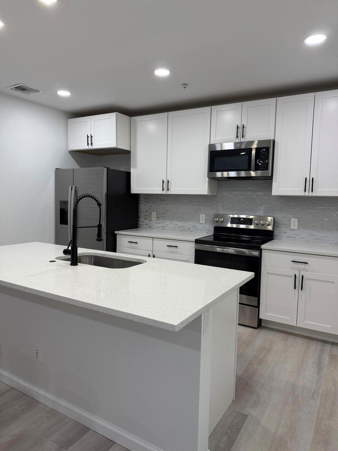 LAKE WORTH TOWN OF - Residential Lease