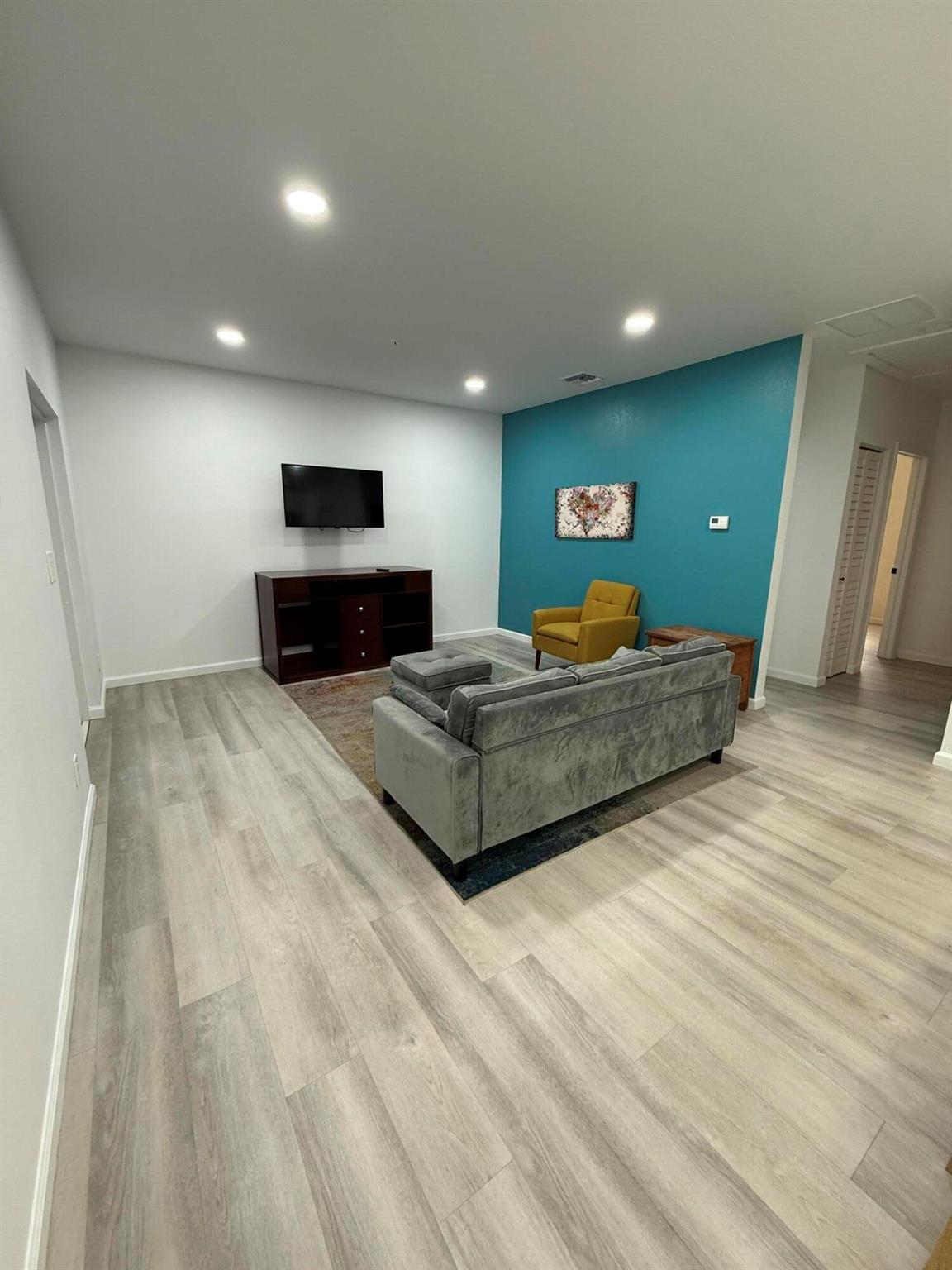 LAKE WORTH TOWN OF - Residential Lease