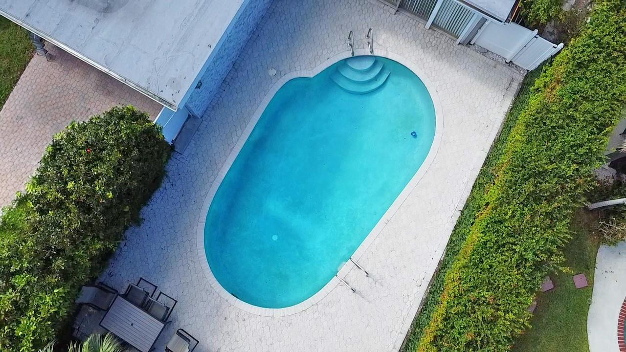 HOLLYWOOD GOLF ESTATES SE - Residential