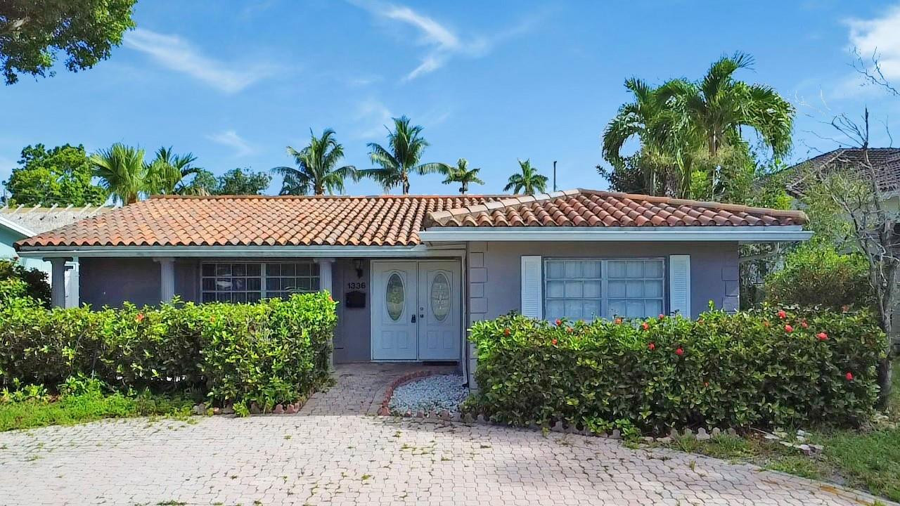 HOLLYWOOD GOLF ESTATES SE - Residential