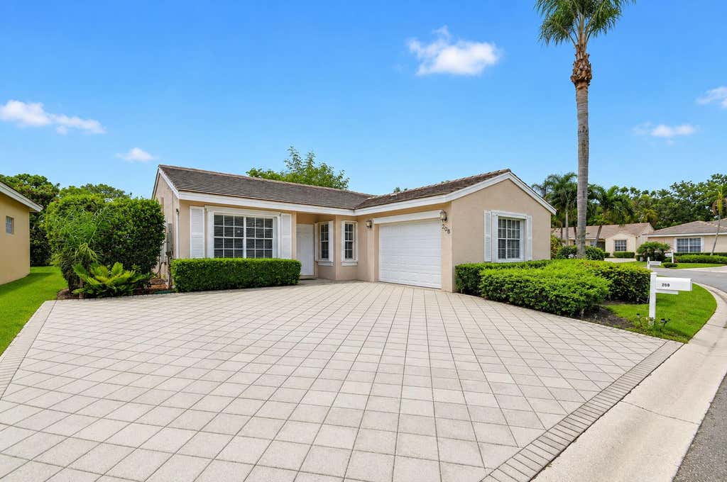 Photo of 208 CARIBE Court, Greenacres, FL 33413 (MLS # B26063674)