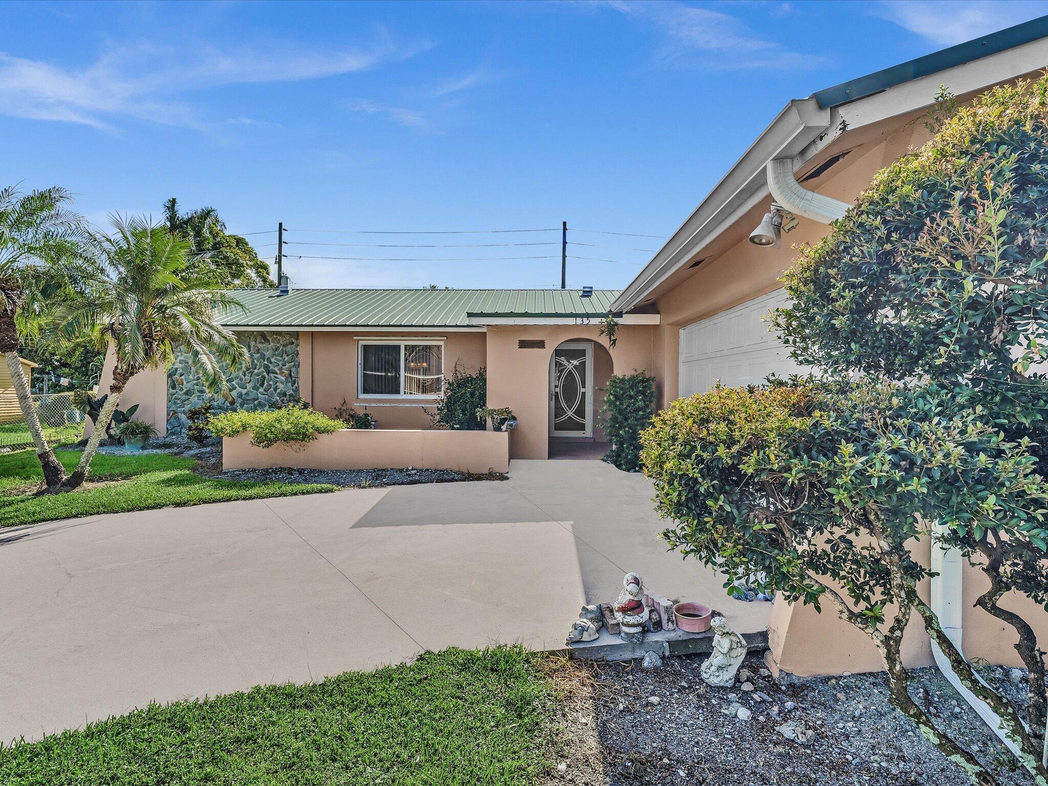 135 SW 7TH Avenue