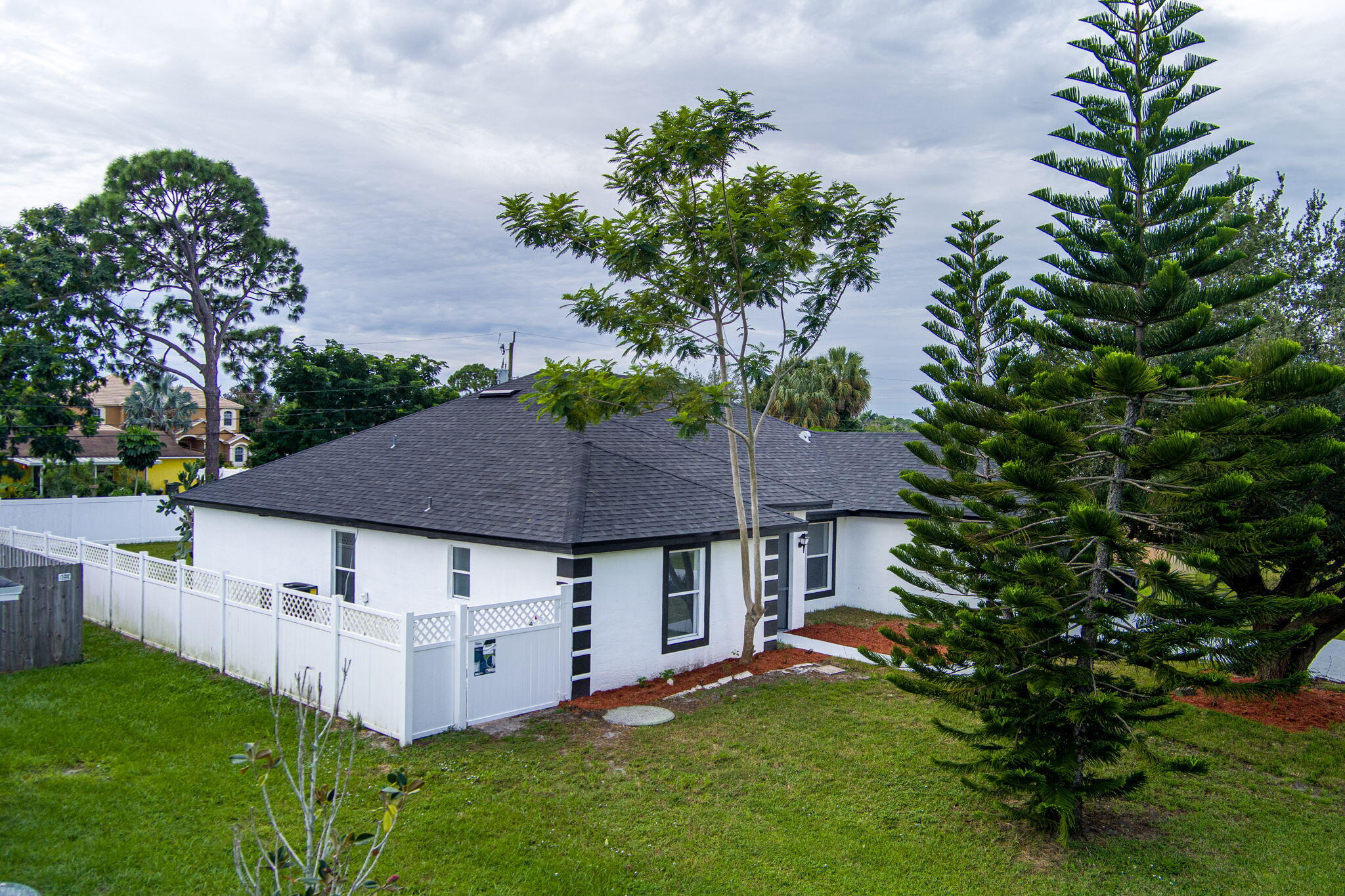 942 SW JOHN MACCORMACK Terrace