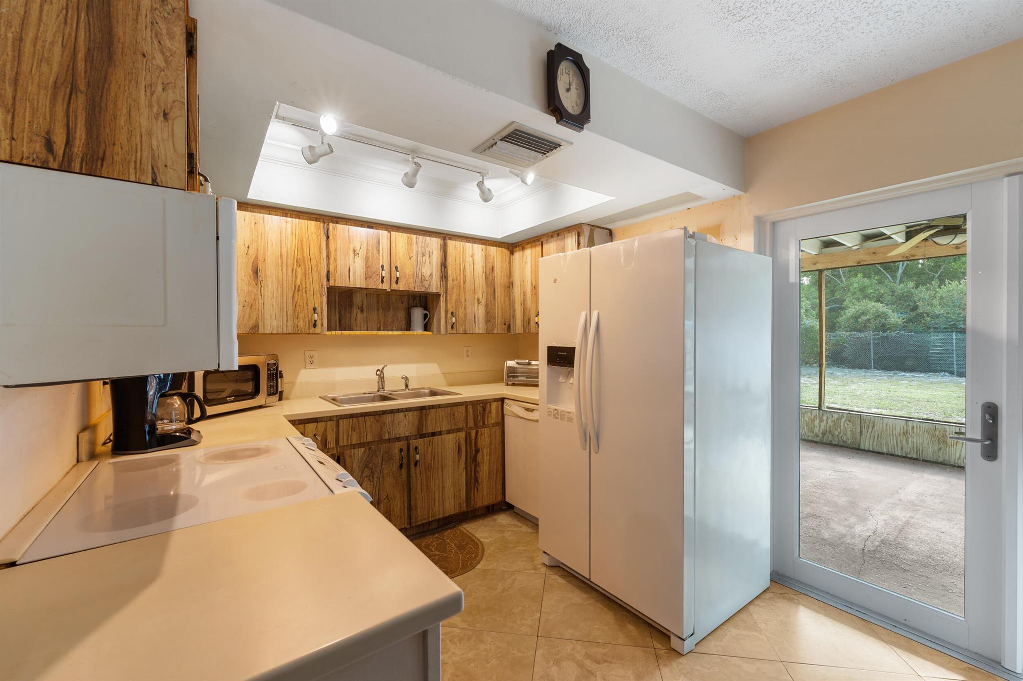 POINCIANA GARDENS - Residential