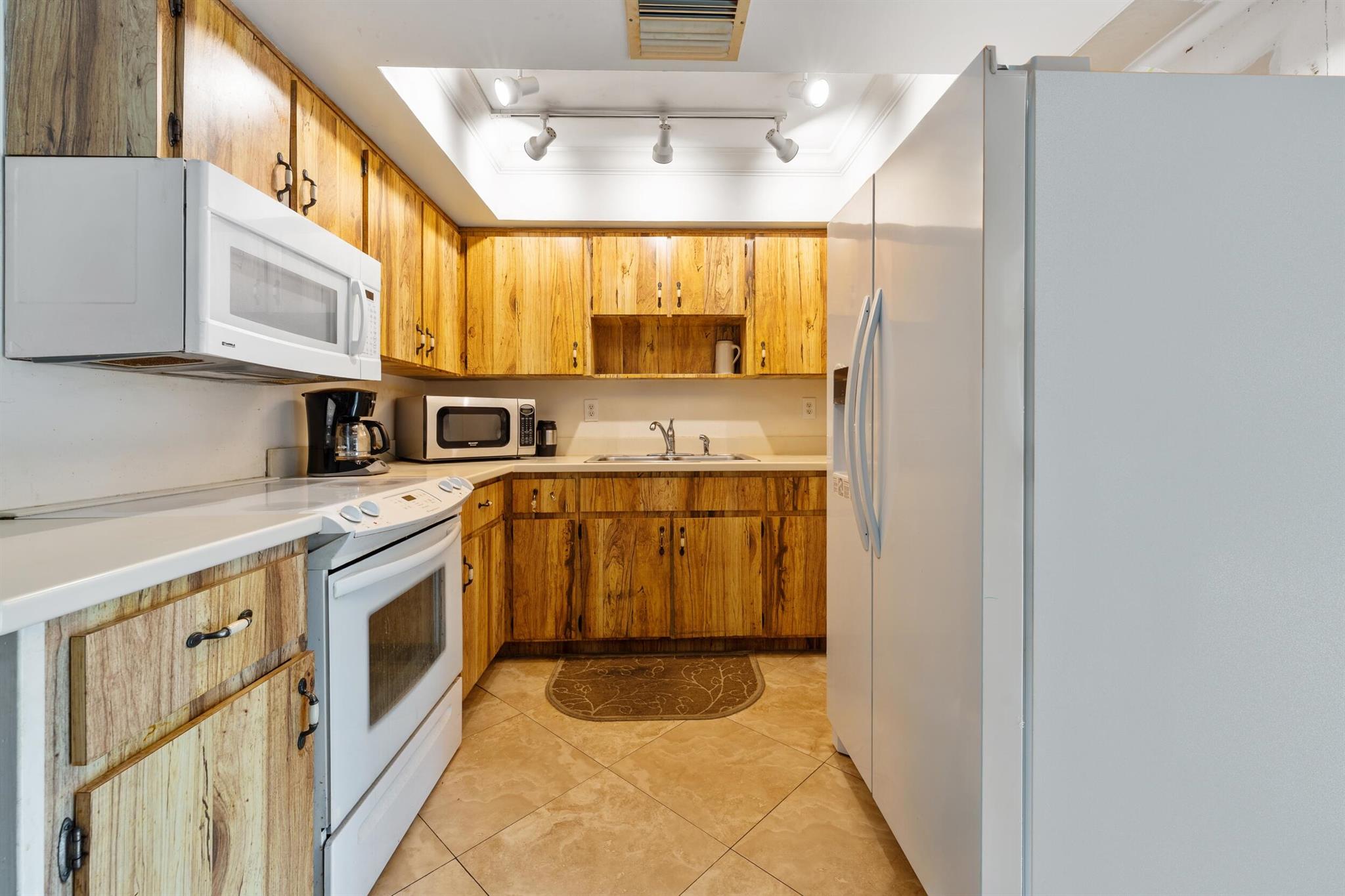 POINCIANA GARDENS - Residential