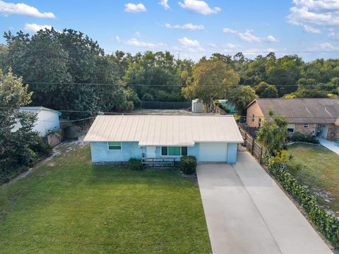 Photo of 8756 SE Sunset Drive, Hobe Sound, FL 33455 (MLS # R11141742)