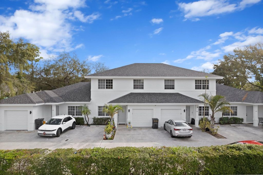 Photo of 1434 Hawthorne Place, Wellington, FL 33414 (MLS # R11114211)