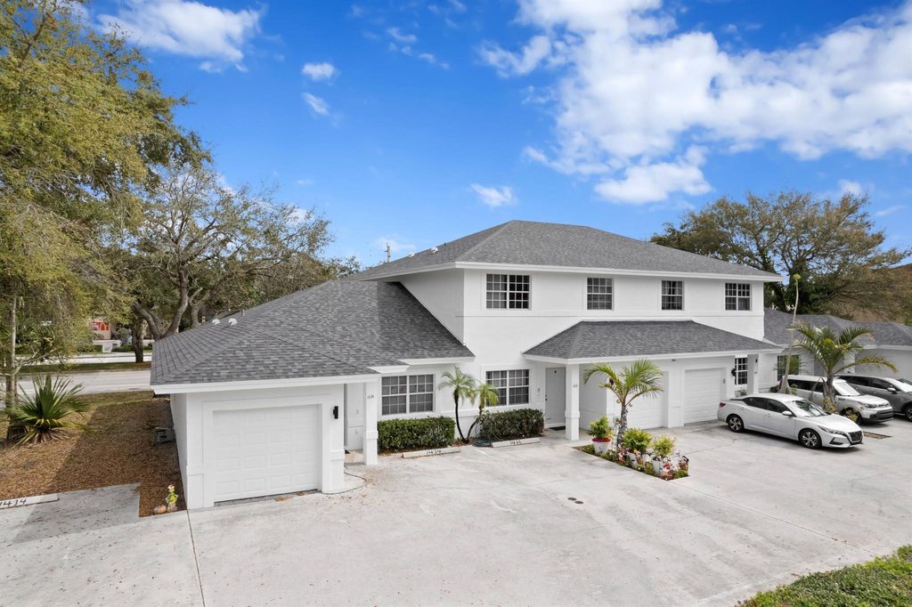 Photo of 1434 Hawthorne Place, Wellington, FL 33414 (MLS # R11114211)