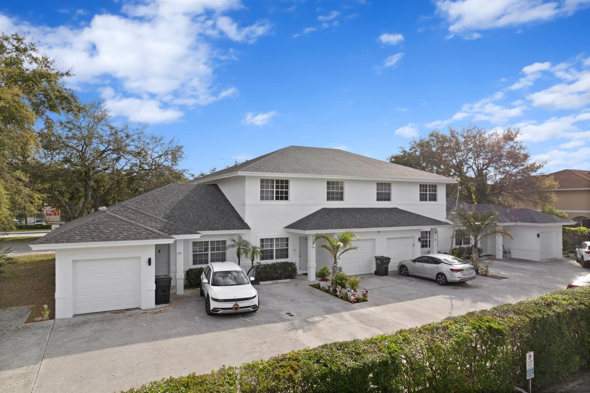1434 Hawthorne Place