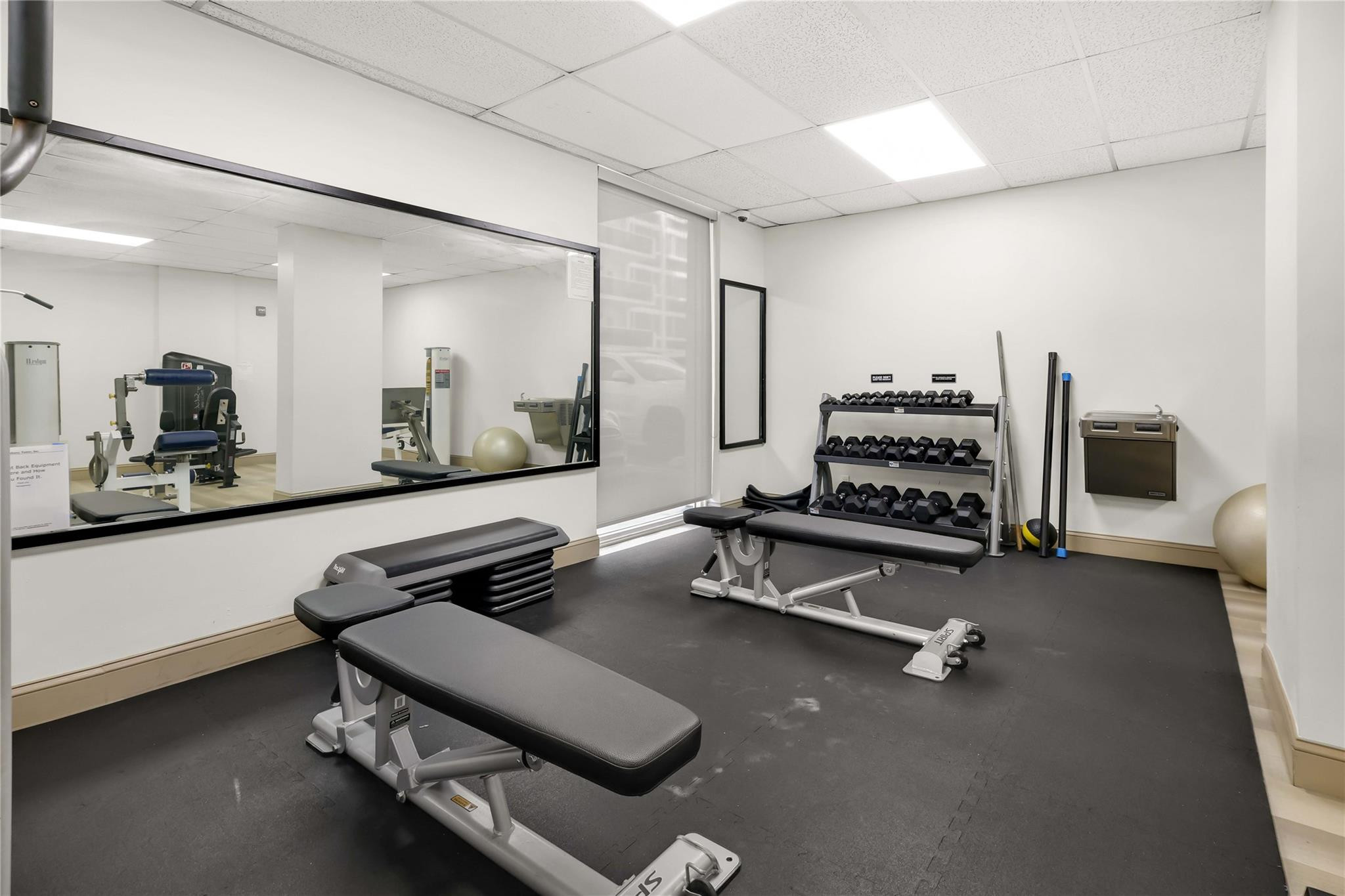 Embassy Tower - Residential