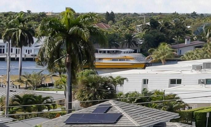 Embassy Tower - Residential