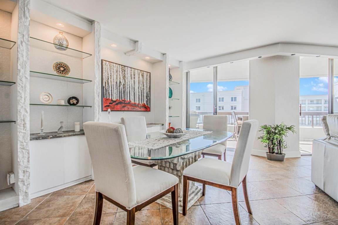 2900 NE 14th Street Causeway 1008