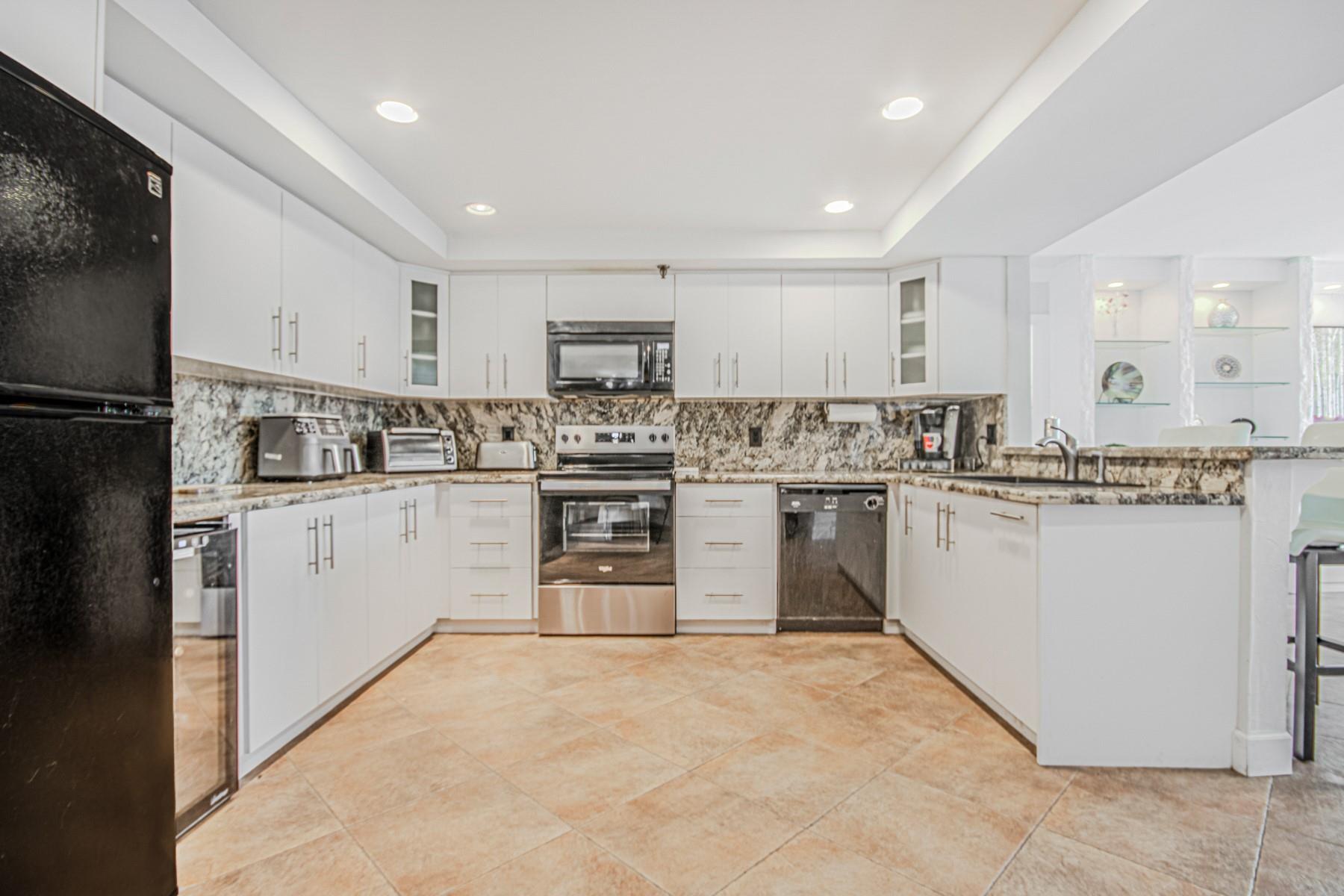 2900 NE 14th Street Cswy 1008