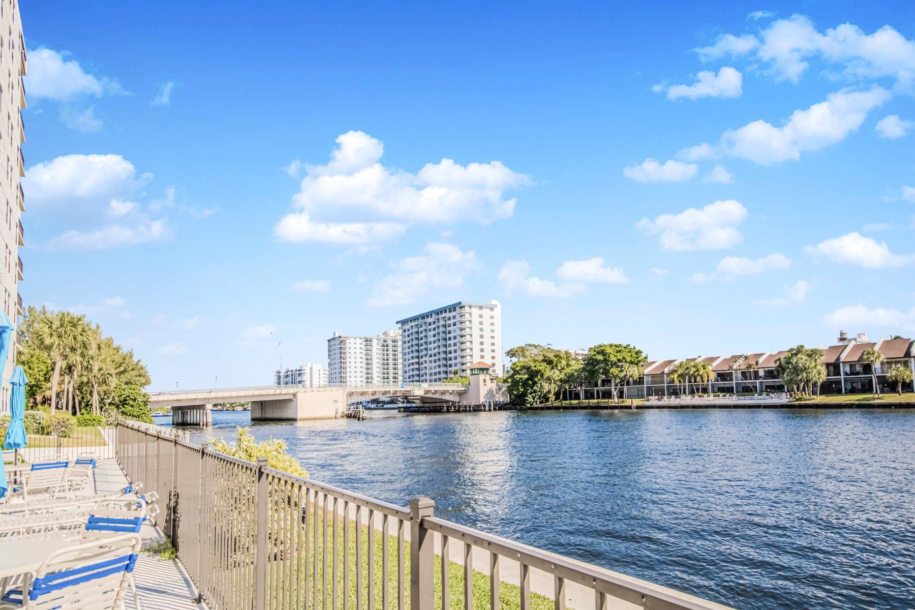 VOYAGER CONDO - Residential