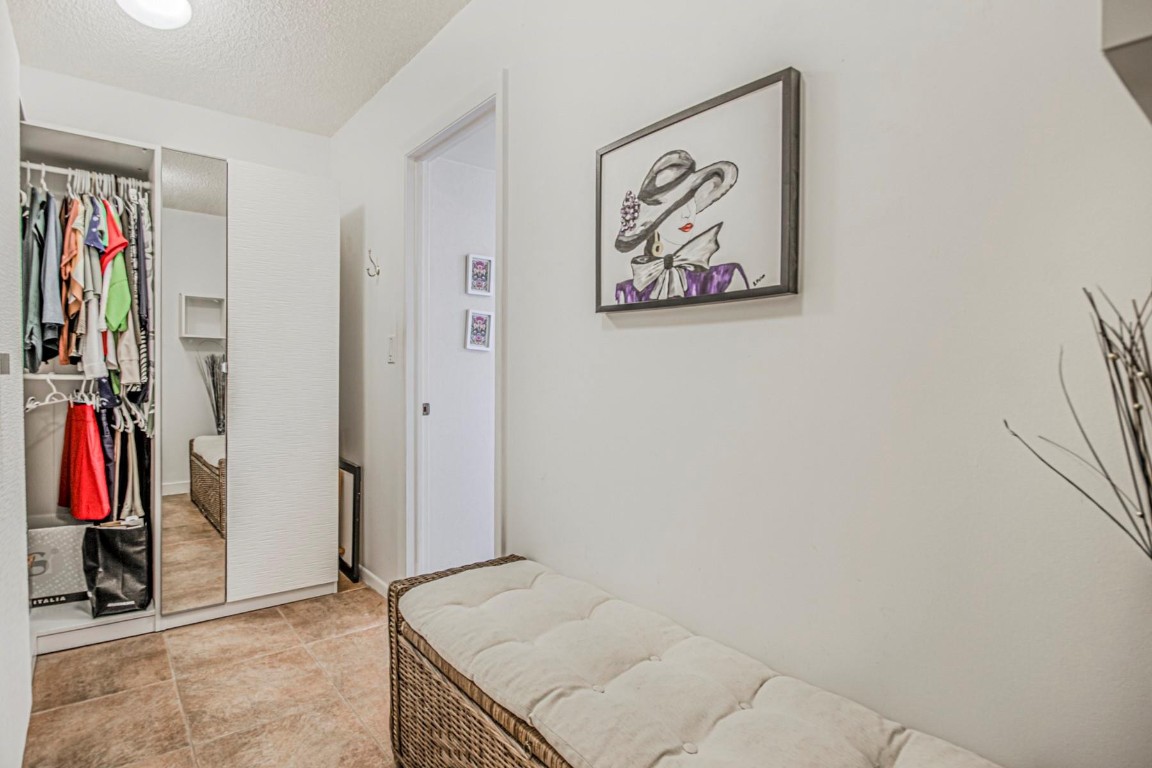 VOYAGER CONDO - Residential