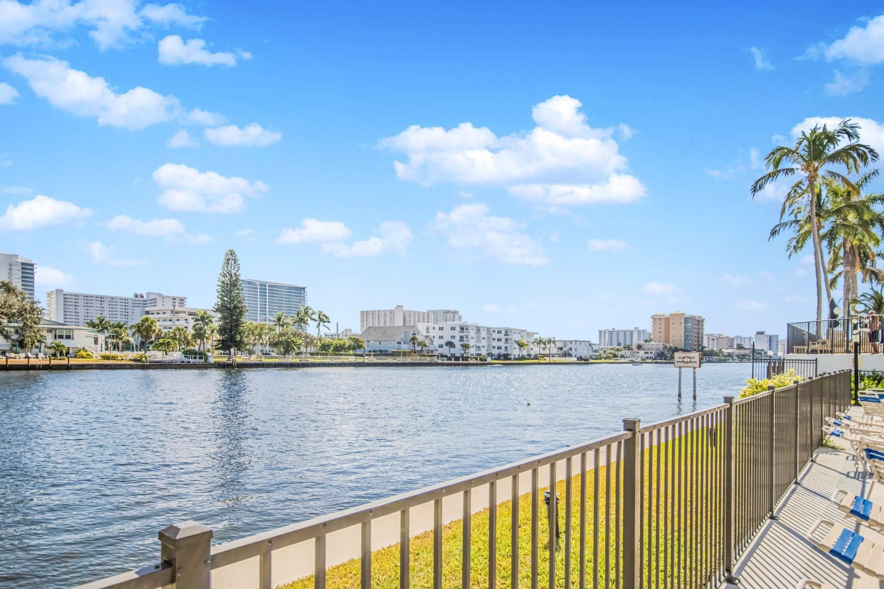 VOYAGER CONDO - Residential