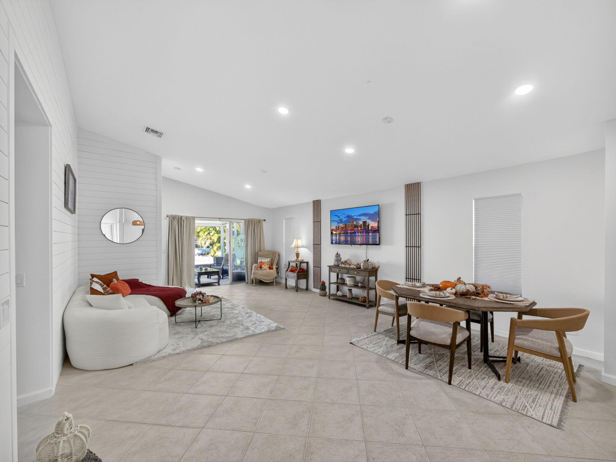 ST LUCIE FALLS - Residential Lease