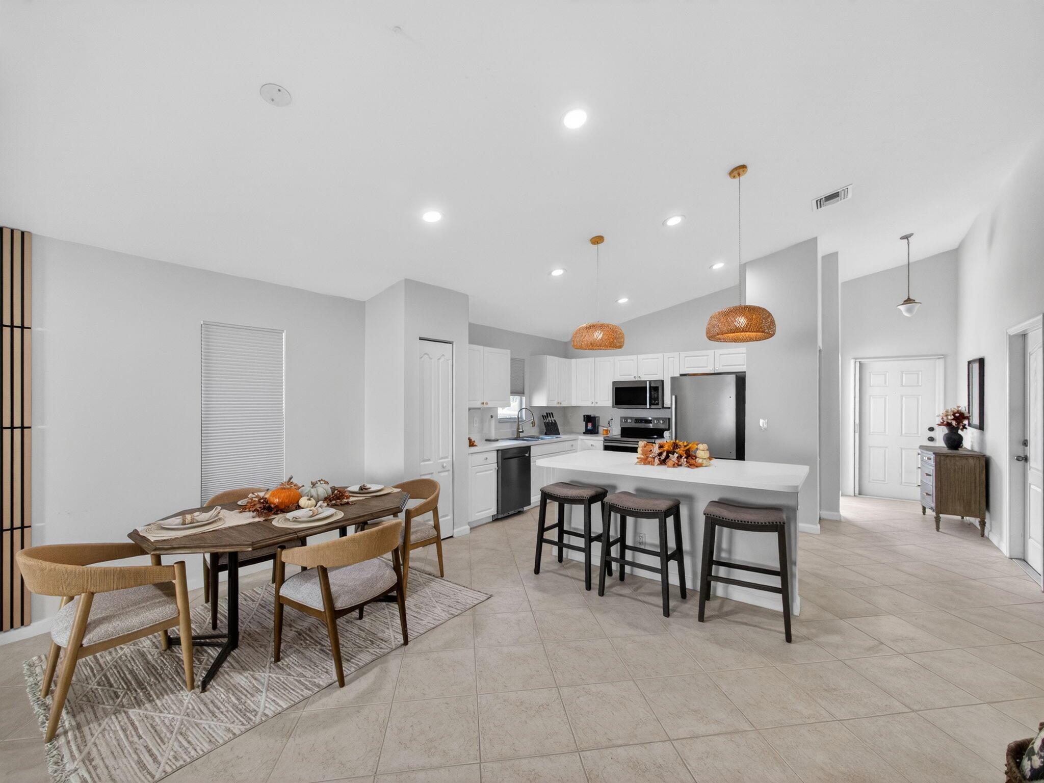 ST LUCIE FALLS - Residential Lease