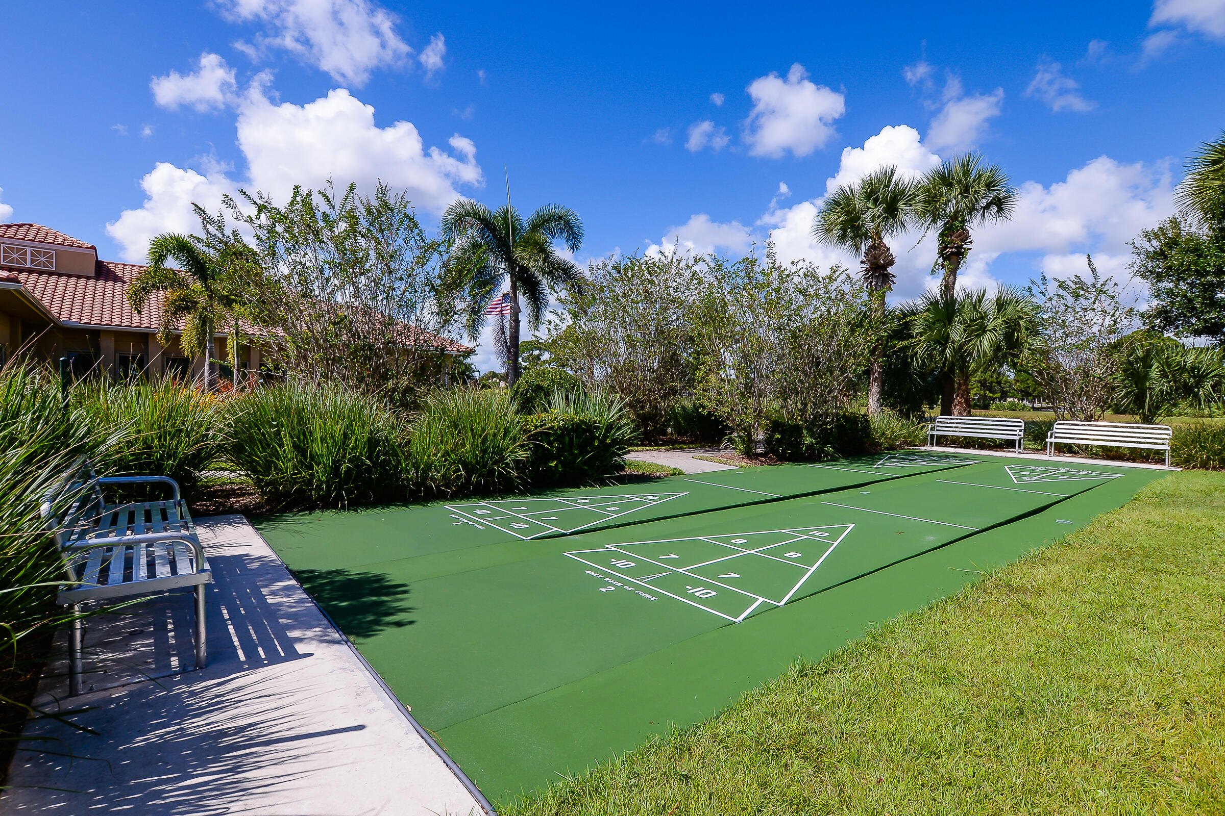 LAKE CHARLES (HARBOUR ISLES) - Residential