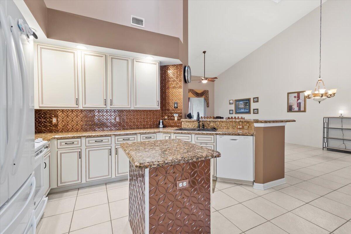 LAKE CHARLES (HARBOUR ISL - Residential