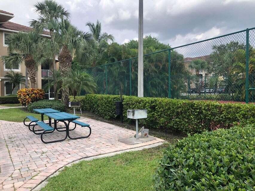 Photo of 6466 Emerald Dunes Drive #303, West Palm Beach, FL 33411 (MLS # R10969499)
