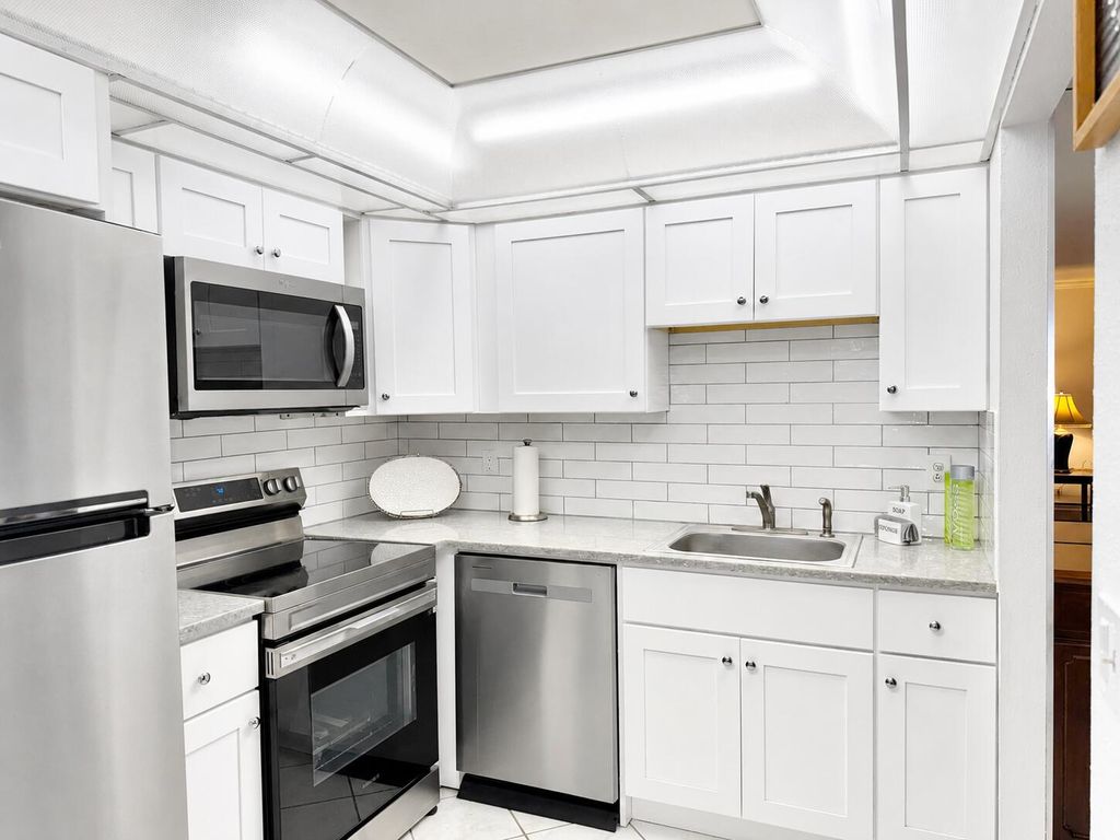 Photo of 6 Brittany A #6a, Delray Beach, FL 33446 (MLS # B26027812)
