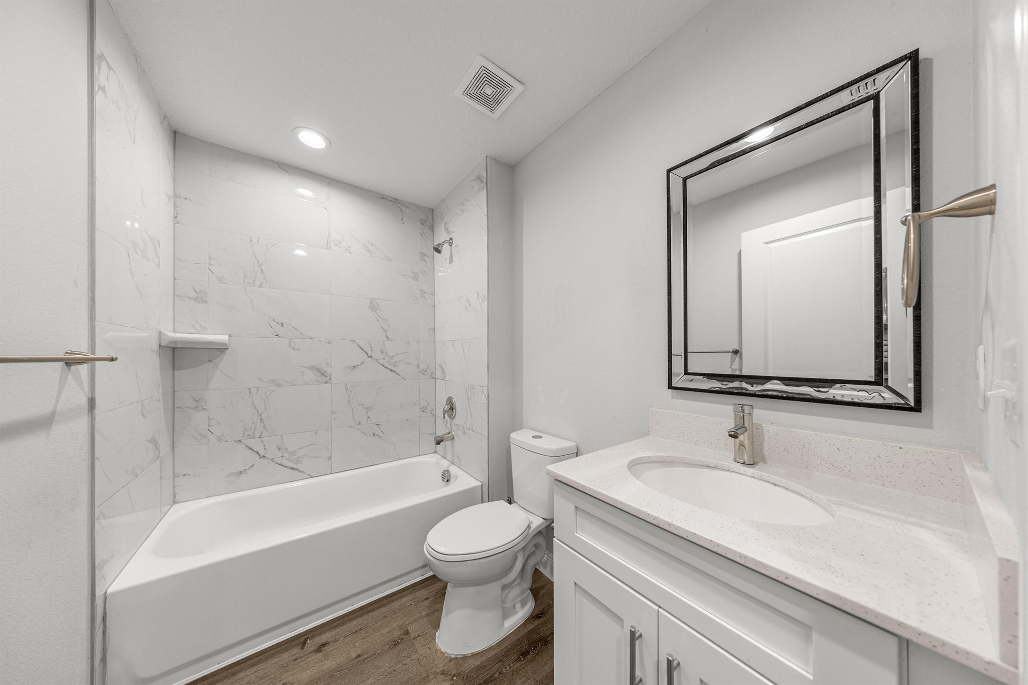 OCALA RDG UN 03 - Residential Lease