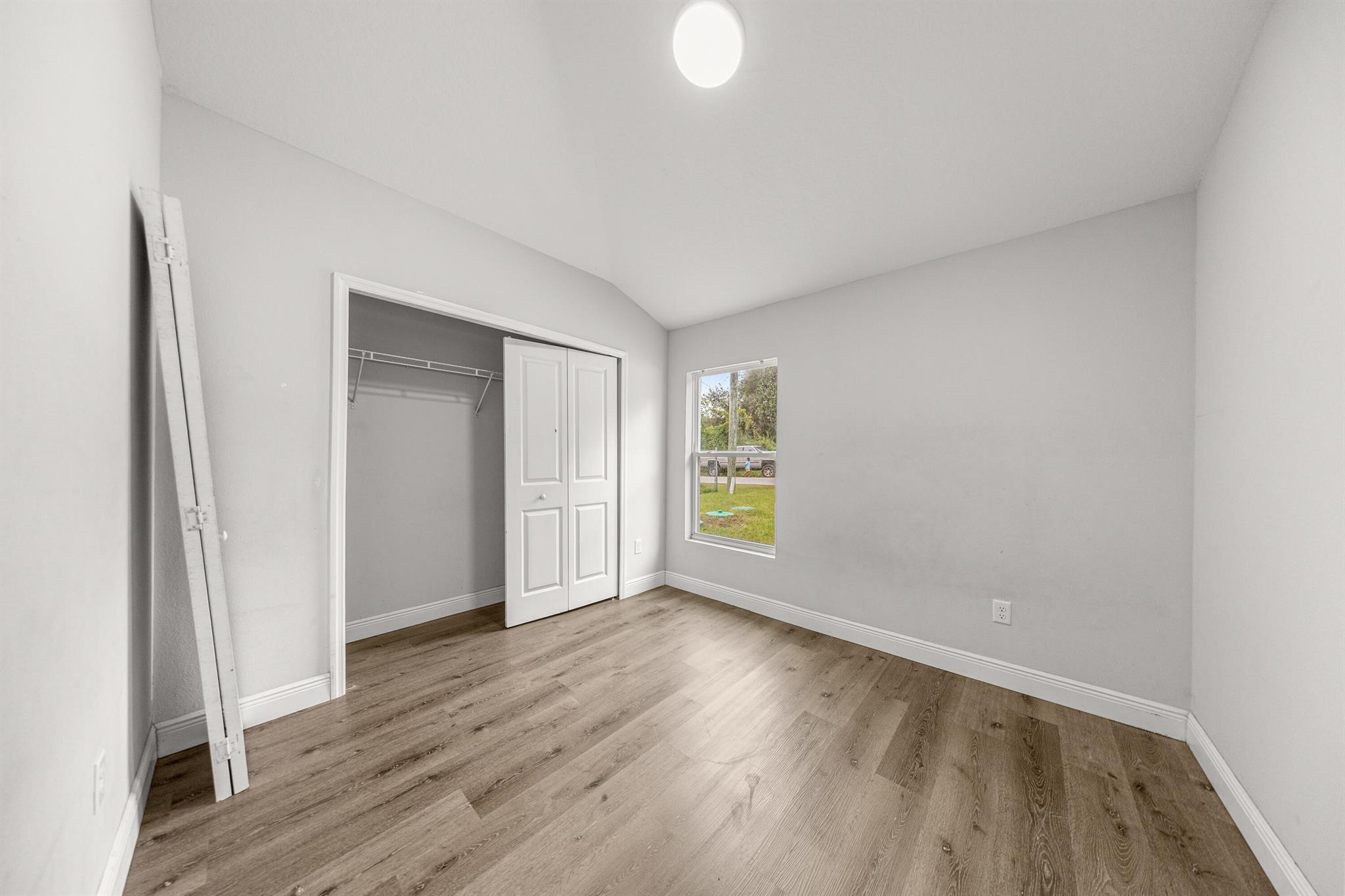 OCALA RDG UN 03 - Residential Lease