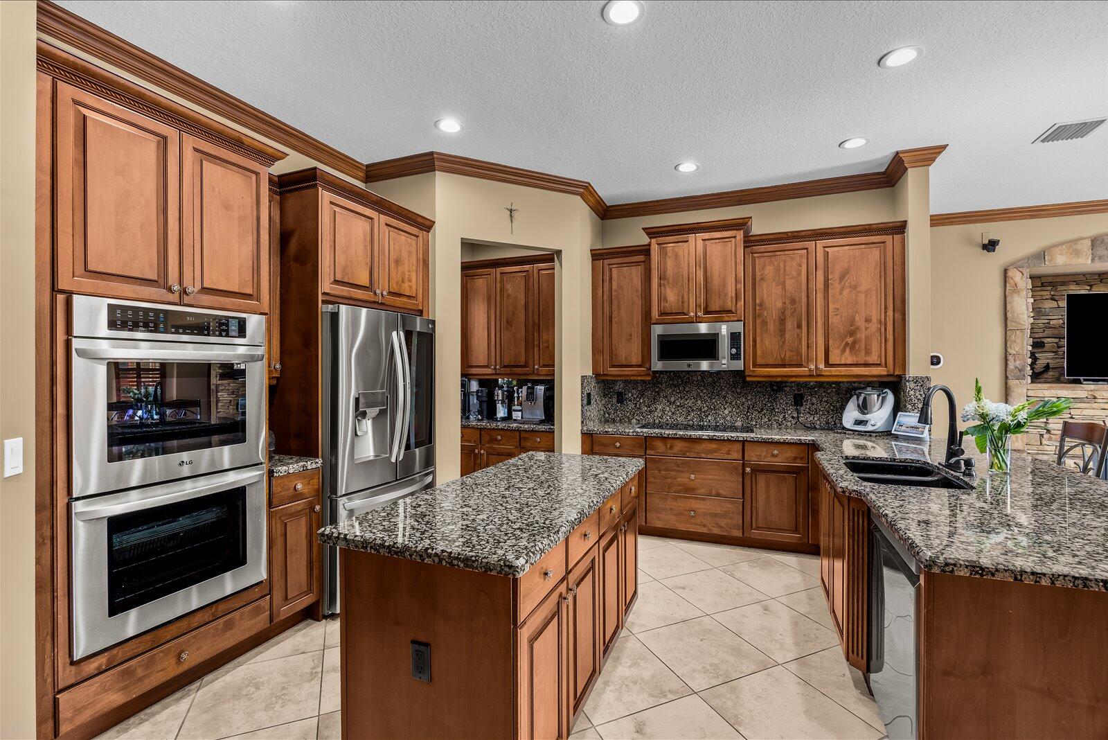 PARKWOOD ESTATES PUD - Residential