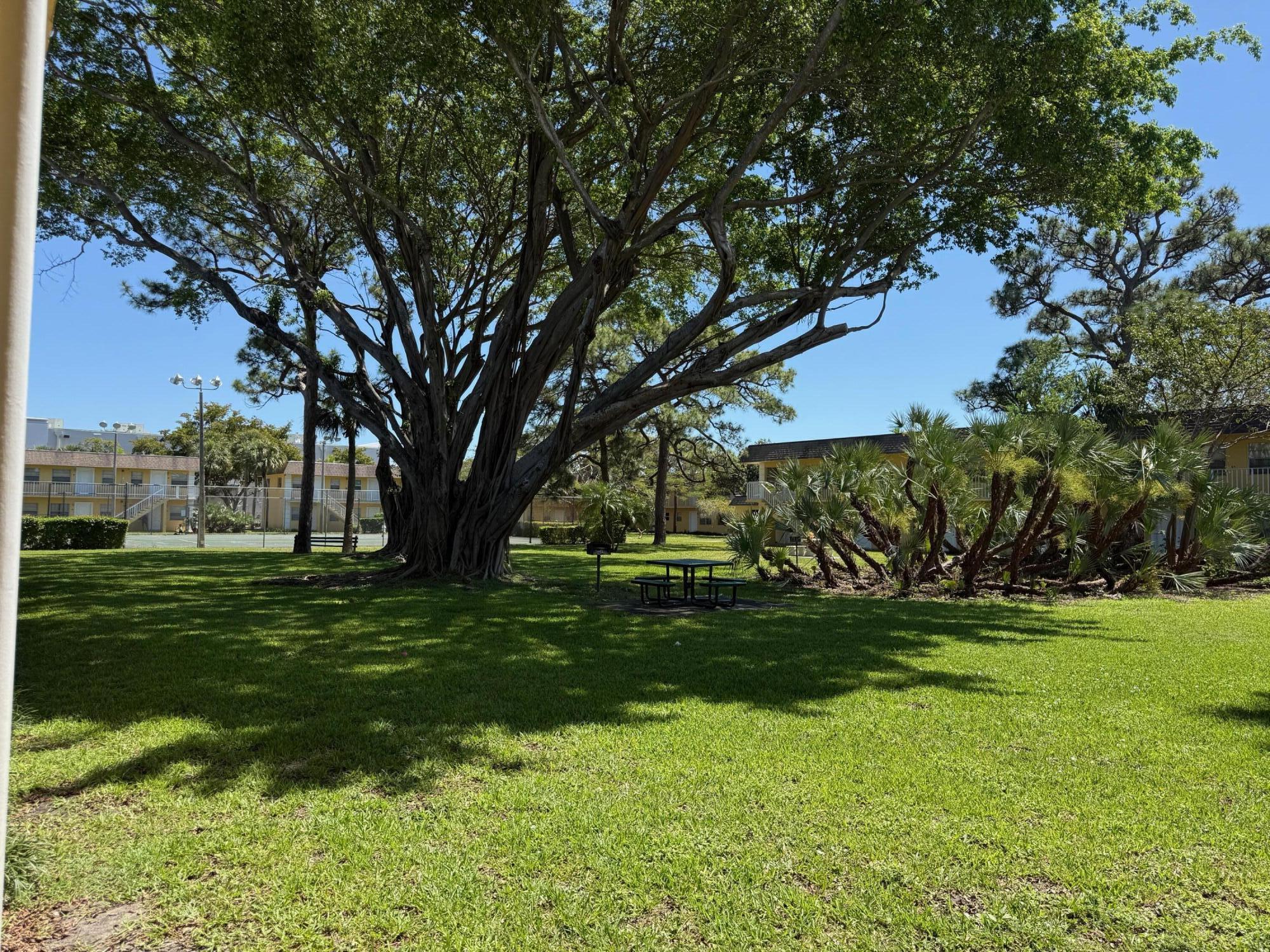 VILLAGE PARK AT OAKLAND CONDO - Residential Lease