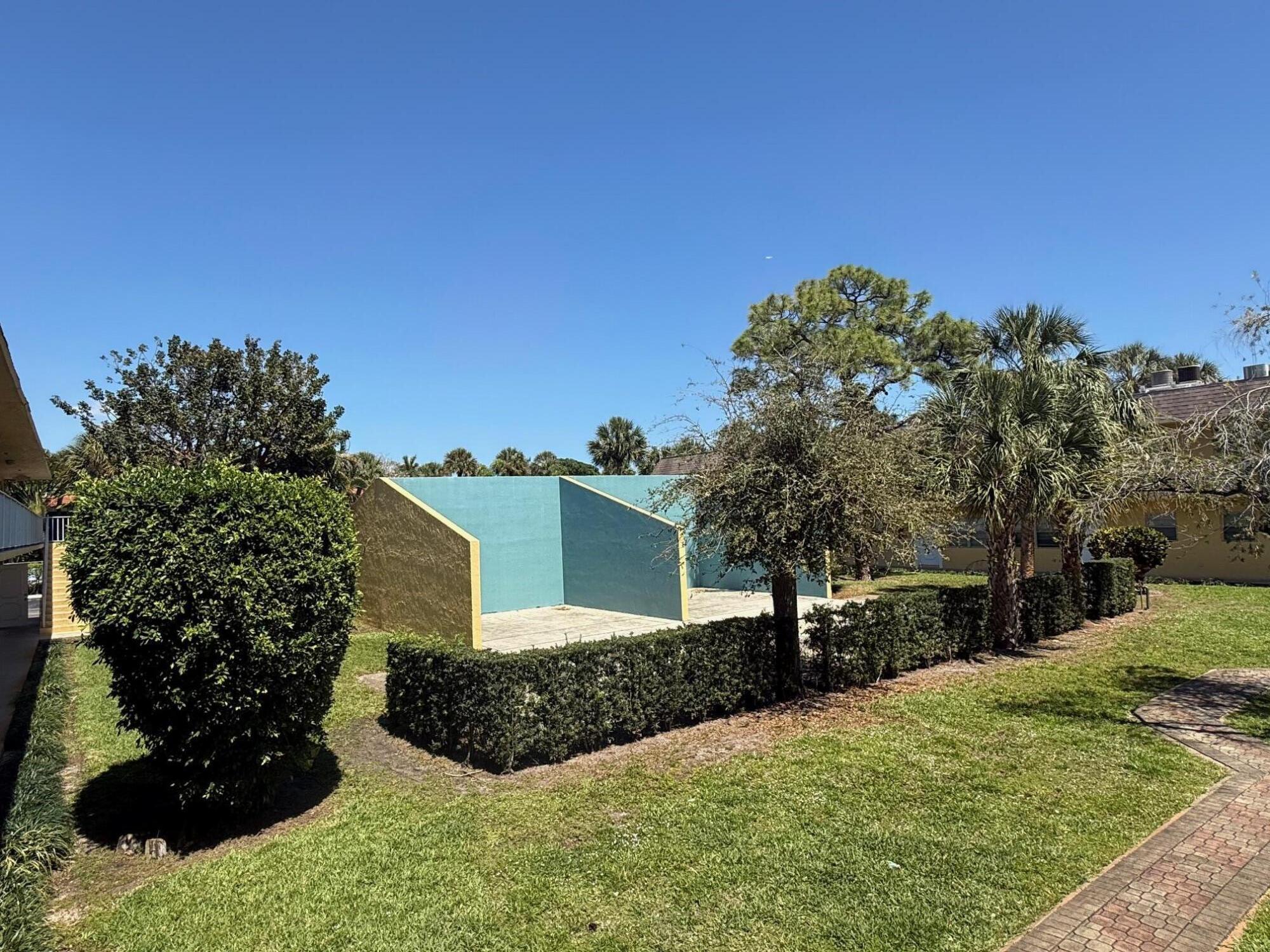 VILLAGE PARK AT OAKLAND CONDO - Residential Lease