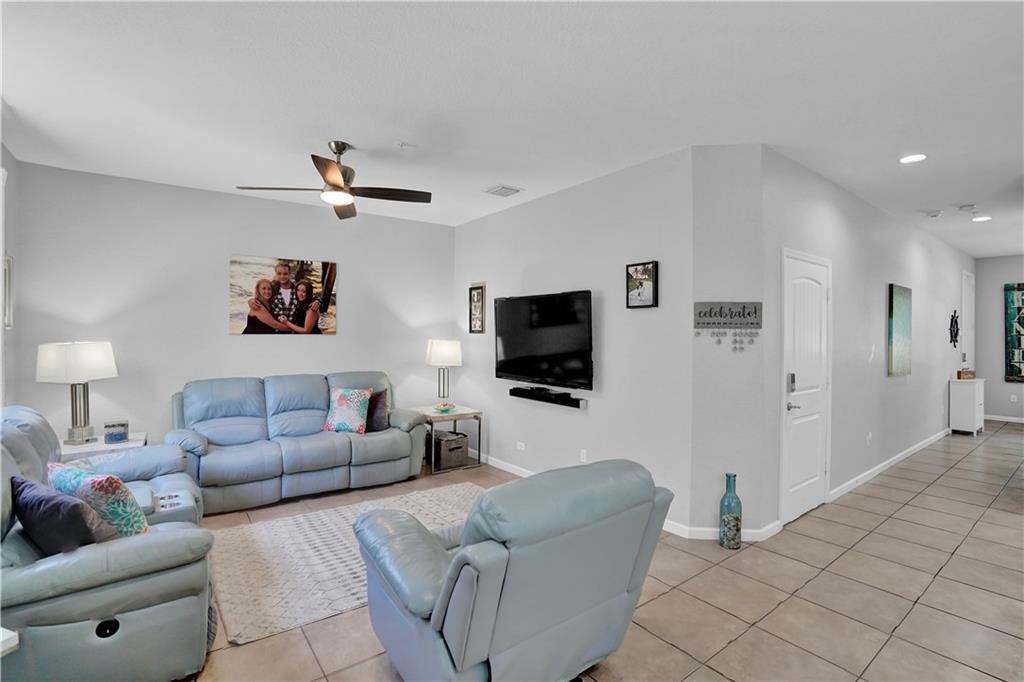 Orchid Grove Rep 1 180-14 - Residential