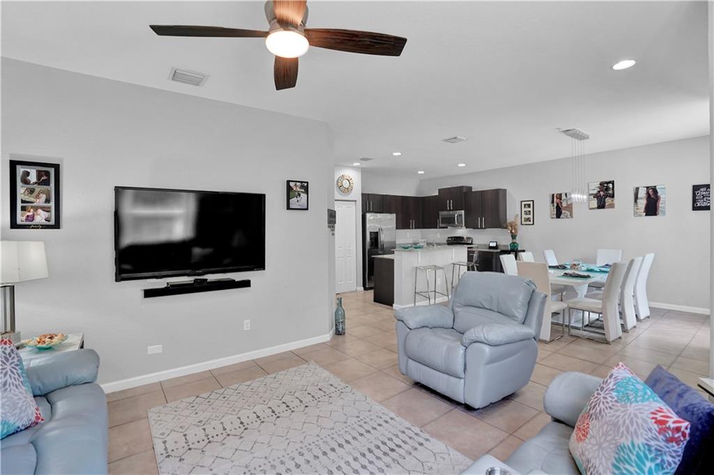 Orchid Grove Rep 1 180-14 - Residential