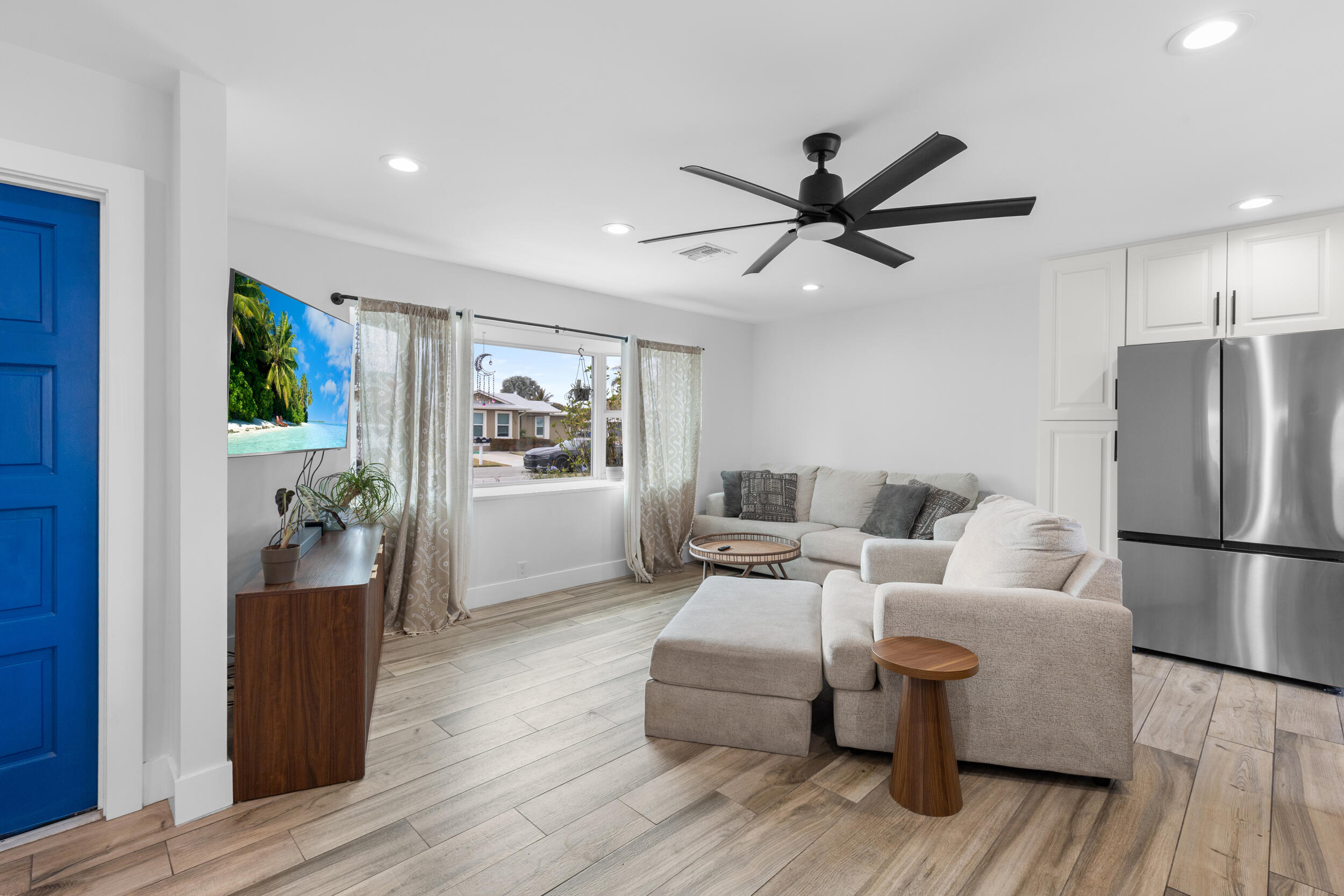 5783 SE Mercedes Avenue