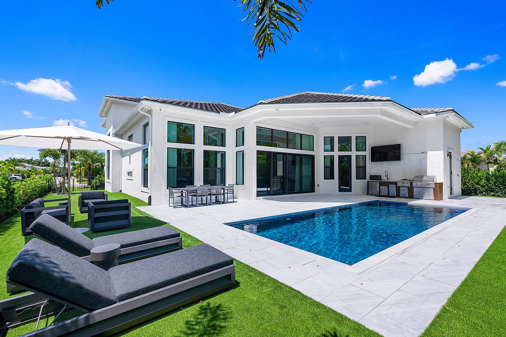 ROYAL PALM POLO PLAT - Residential